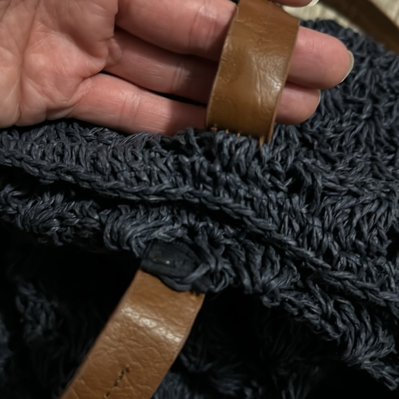 Large Merona Brand Woven Paper Tote Bag-Navy-Faux Leather Straps-Snap Closure - Picture 15 of 16